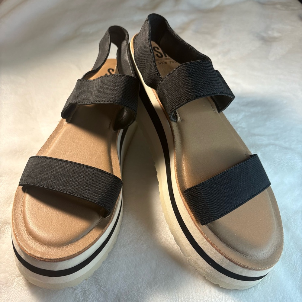 SM New York Lyra Black Strappy Platform Sandals Size 9.5